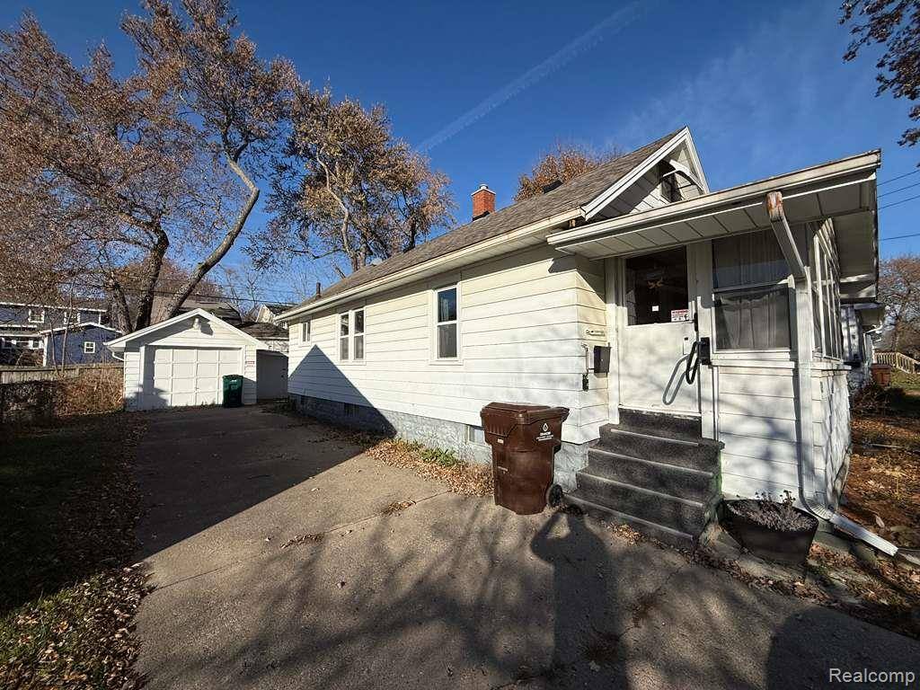 Lansing, MI 48915,819 Cawood ST