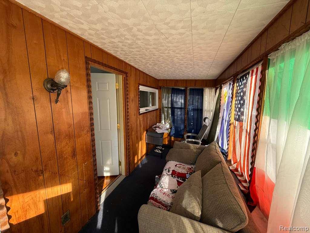 Lansing, MI 48915,819 Cawood ST