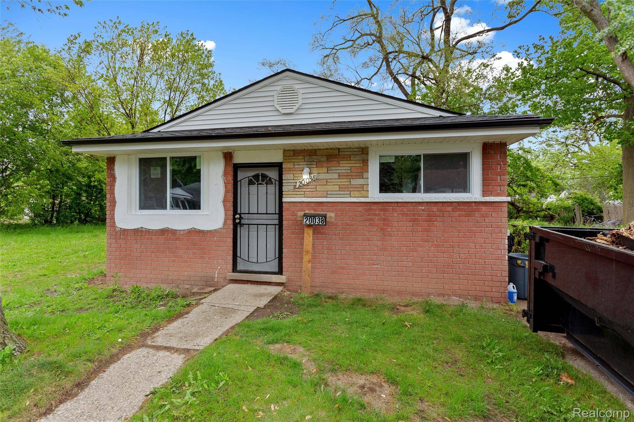 Detroit, MI 48221,20038 Santa Rosa DR