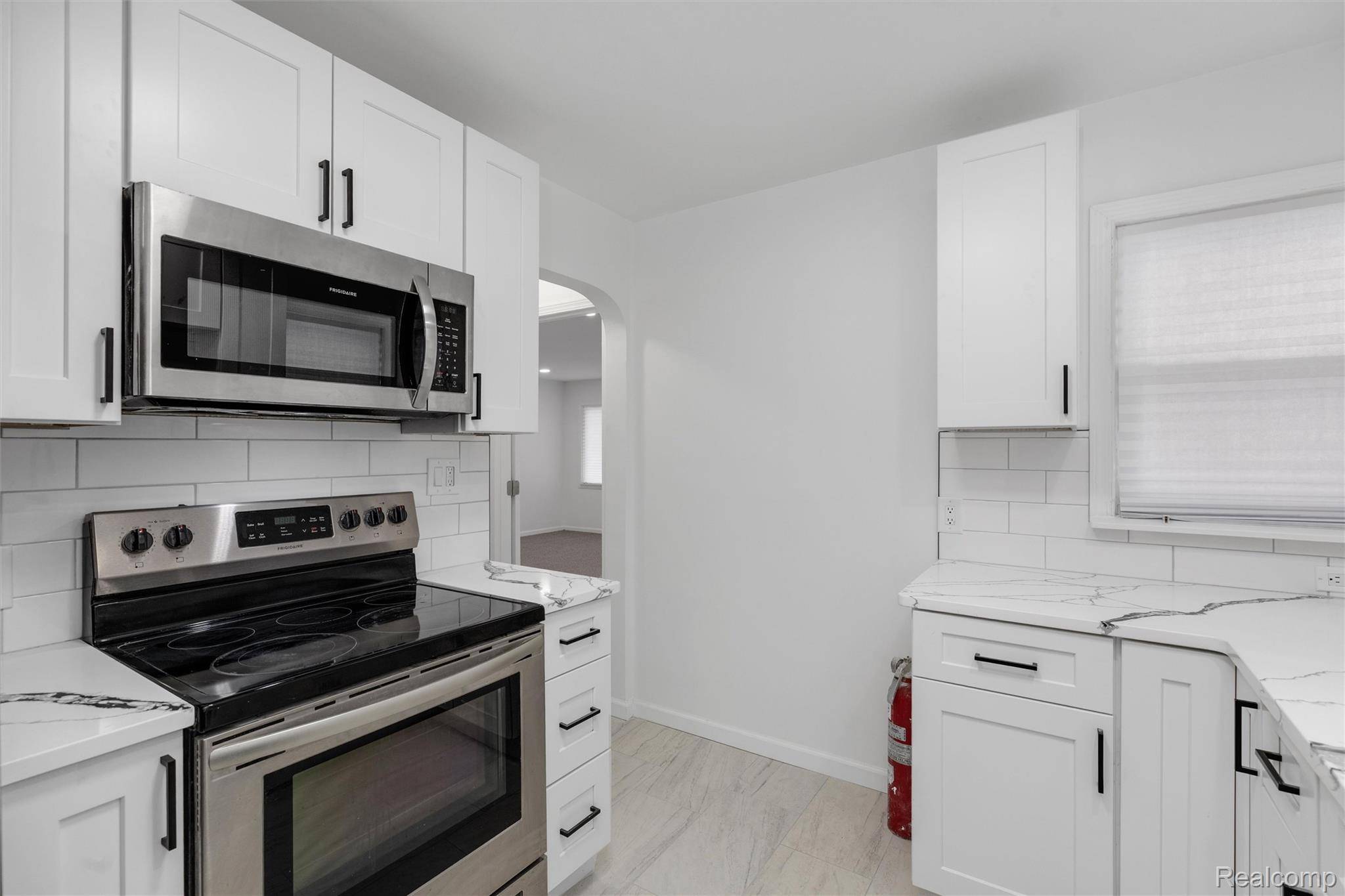 Redford, MI 48239,11314 Hazelton