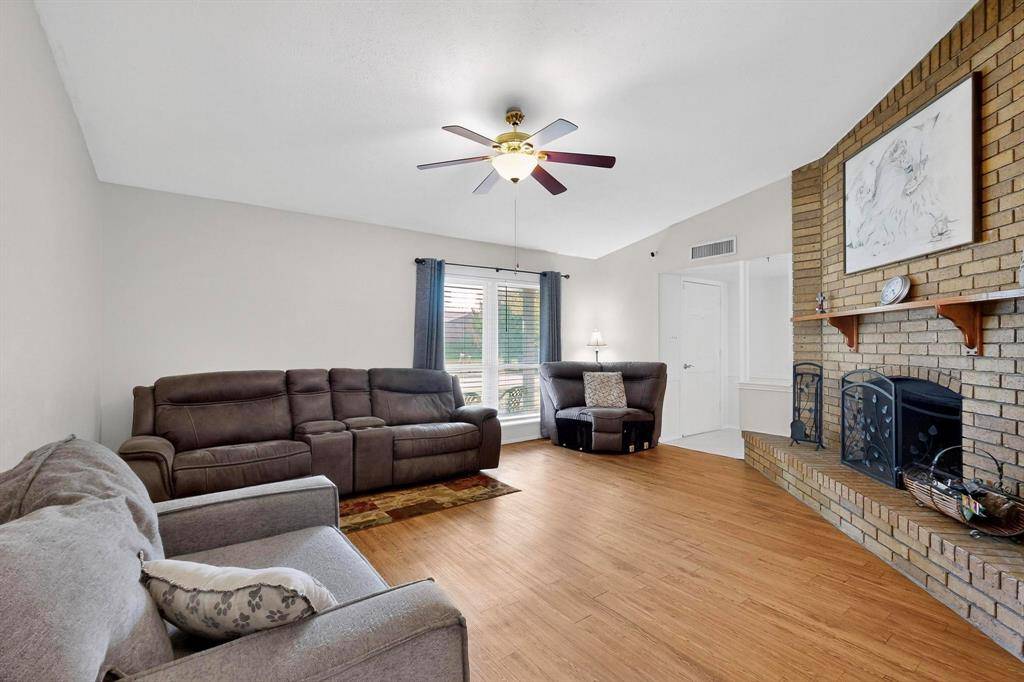 Mesquite, TX 75150,4324 Mesa View Drive