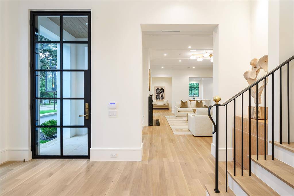 Dallas, TX 75229,4407 San Gabriel Drive