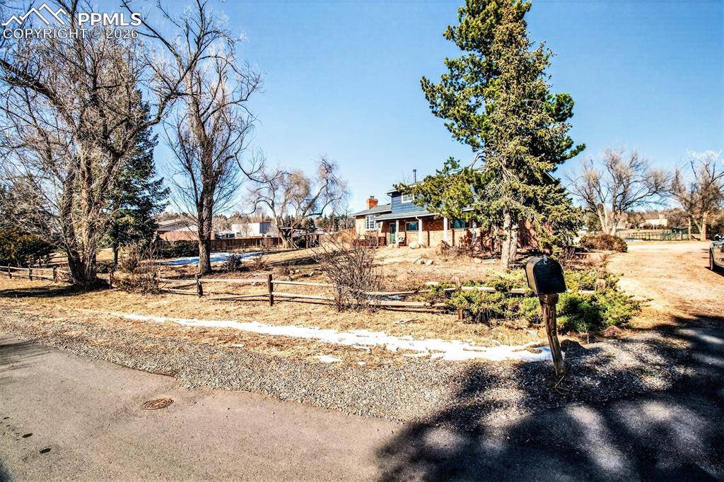 Colorado Springs, CO 80915,5226 Rocking R DR