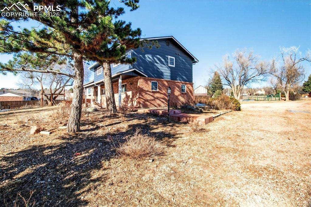 Colorado Springs, CO 80915,5226 Rocking R DR