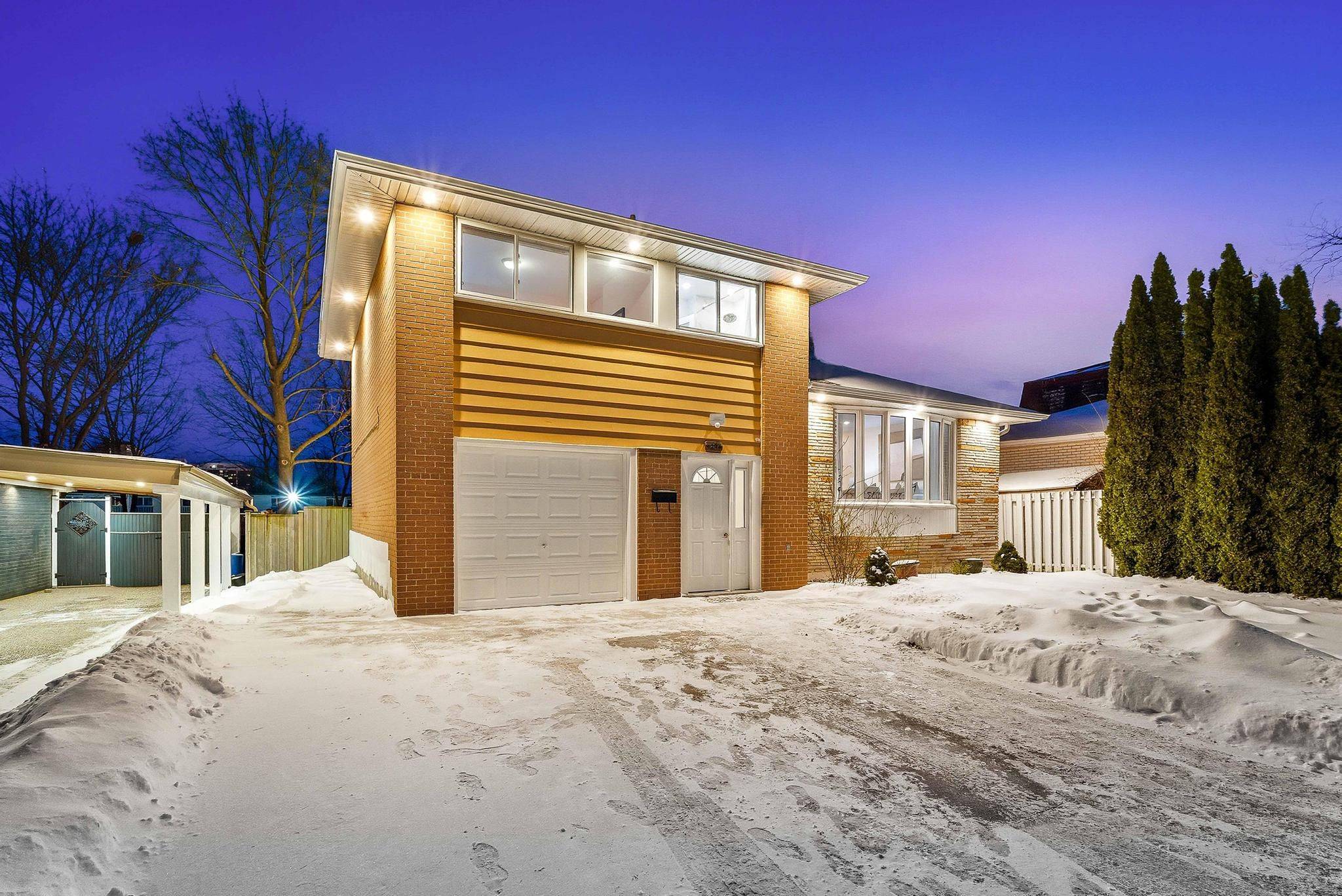 Mississauga, ON L5J 3M9,1271 Canford CRES