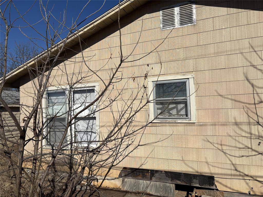 Graham, TX 76450,500 N Victory Street