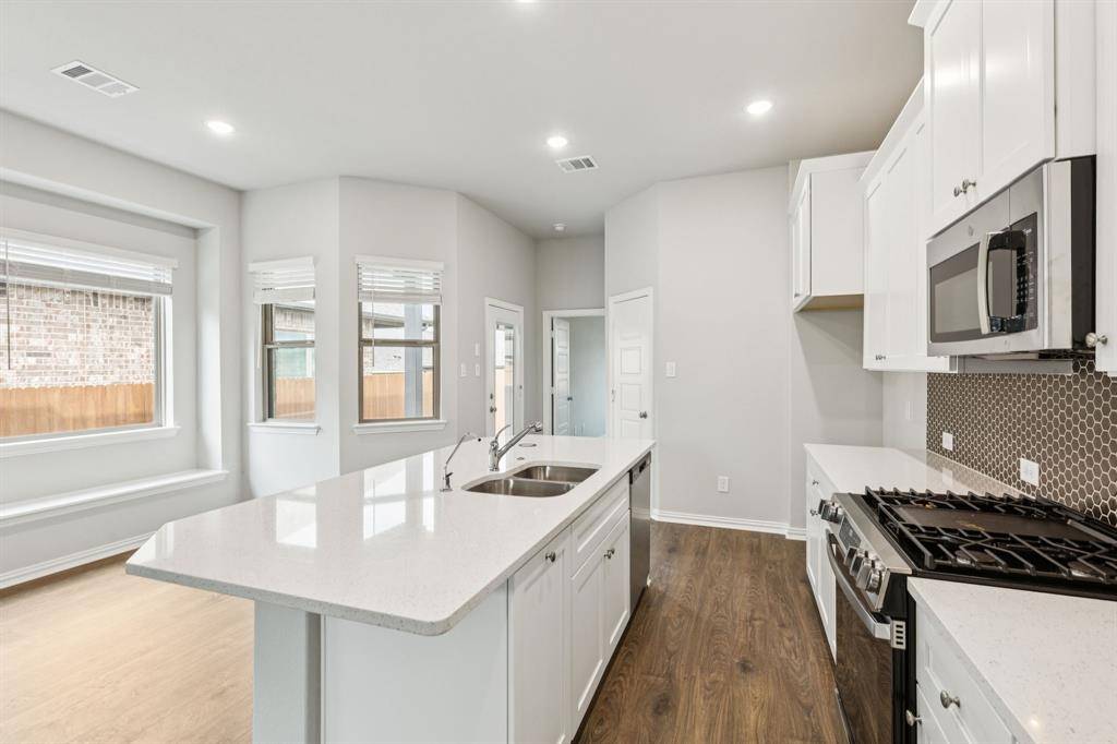 Heartland, TX 75114,4126 Beale Street