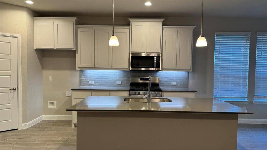 Fort Worth, TX 76008,15028 GREEN BLUFF Drive