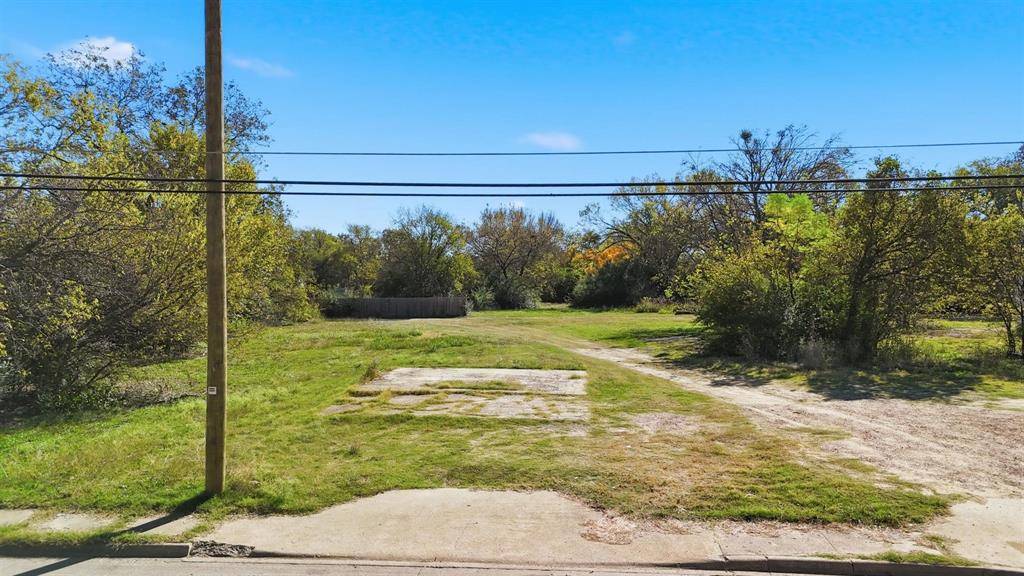 Dallas, TX 75216,2512 E Ann Arbor Avenue