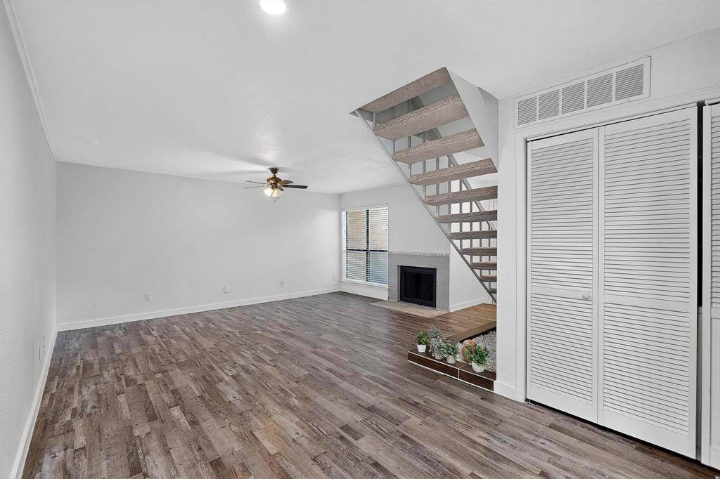 Dallas, TX 75220,3045 Park Lane #1056