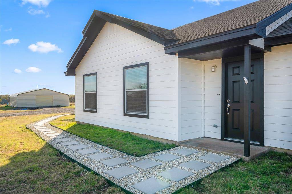 Sanger, TX 76266,396 Bobcat Road