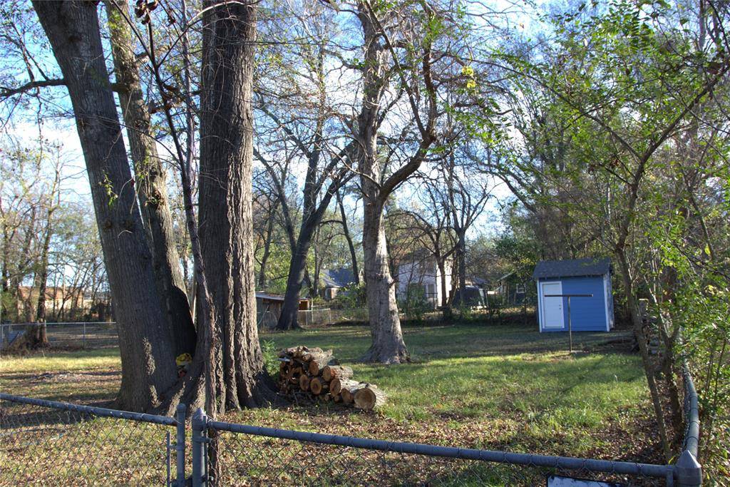 Paris, TX 75460,217 19th Street SE