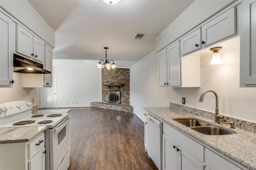 Fort Worth, TX 76133,6423 Westcreek Drive