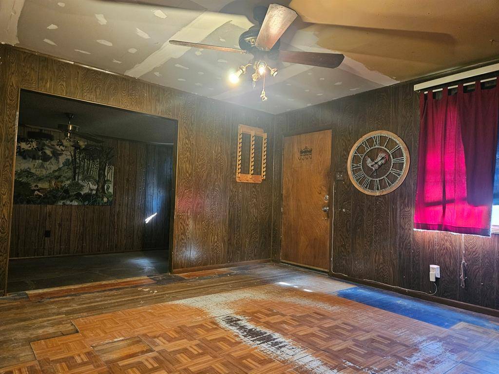 Richland Hills, TX 76118,2907 Elm Park