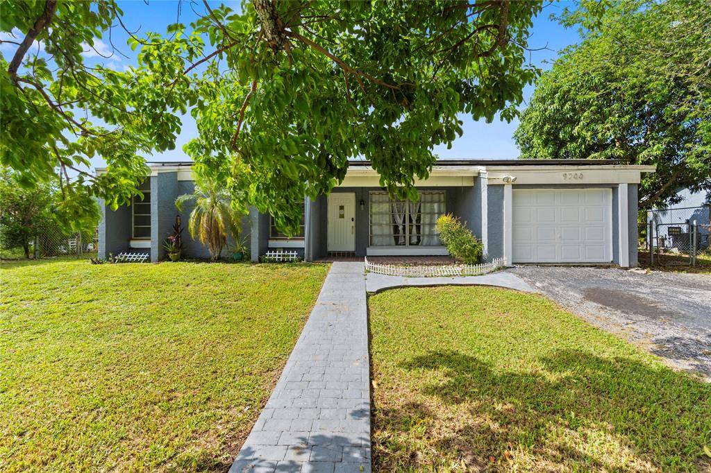 Pembroke Pines, FL 33024,9700 NW 10th St