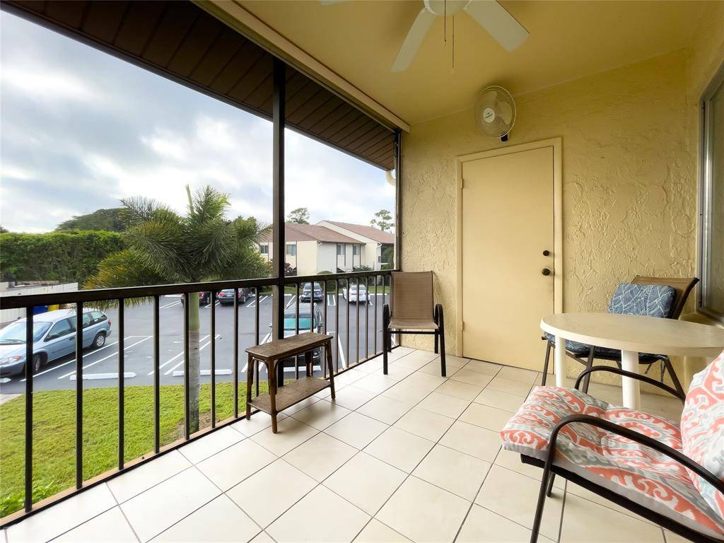 Greenacres, FL 33463,317 Knotty Pine Cir #C2