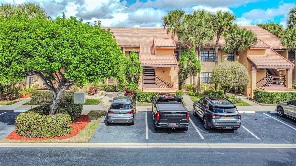Boynton Beach, FL 33437,11221 Aspen Glen Dr #205