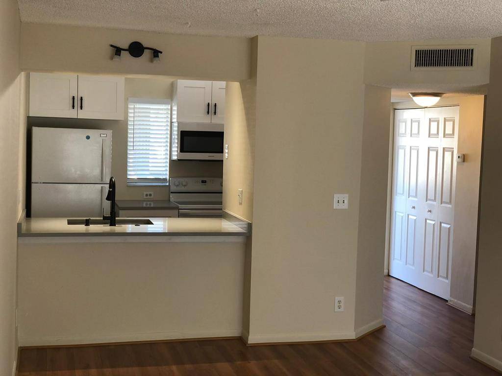 Coral Springs, FL 33071,10038 Twin Lakes Dr, #6K #10038