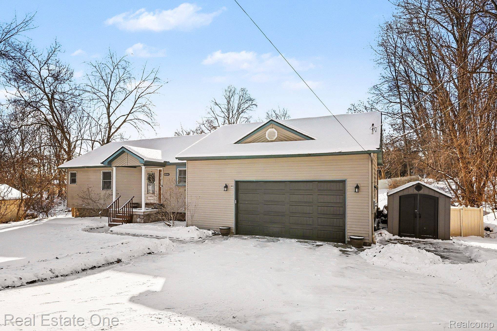 Brighton, MI 48116,10540 Kenrich DR