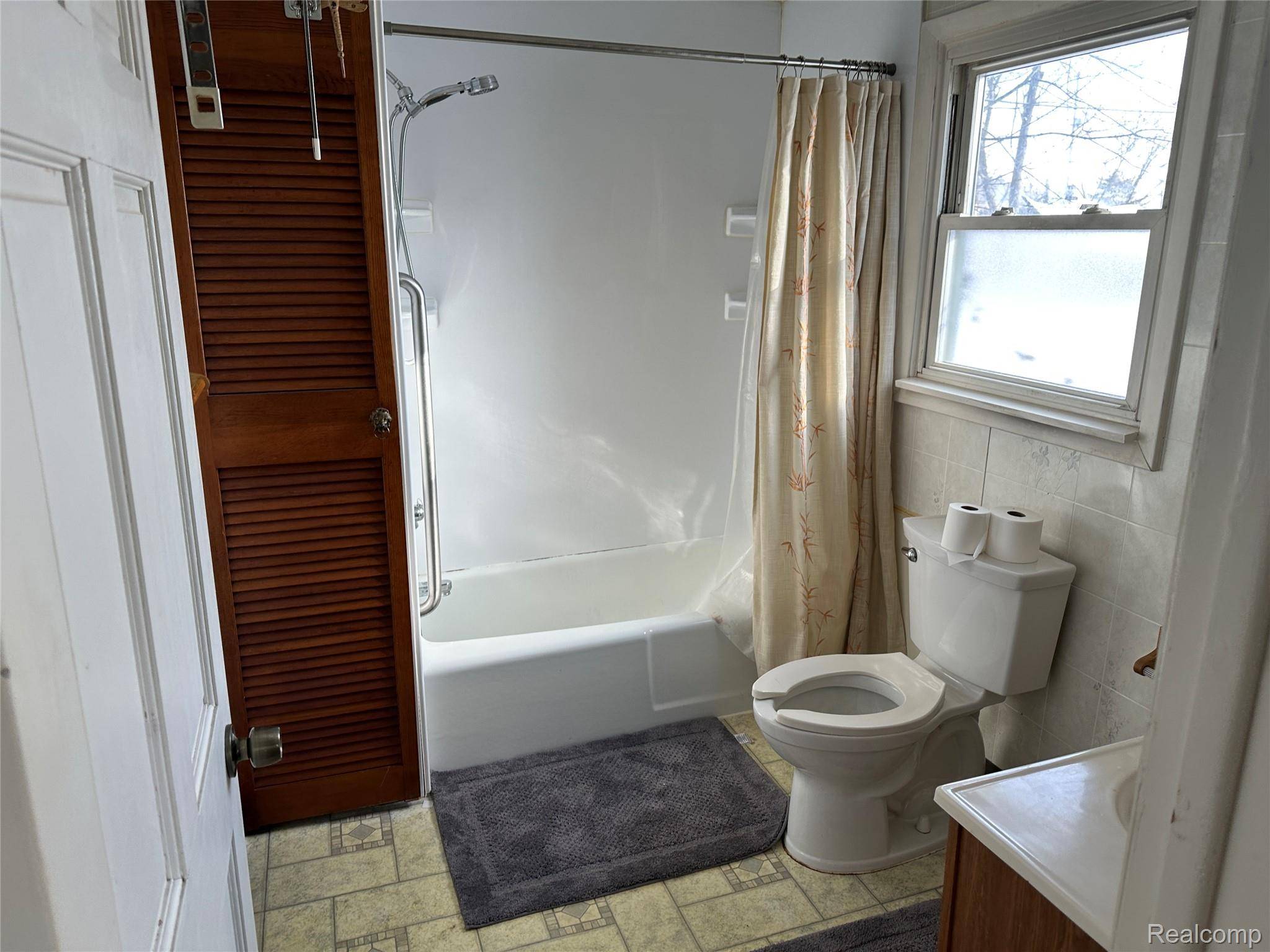 Flint, MI 48506,2002 Branch RD