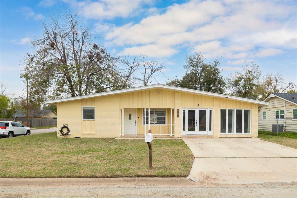 Brownwood, TX 76801,2215 13th Street