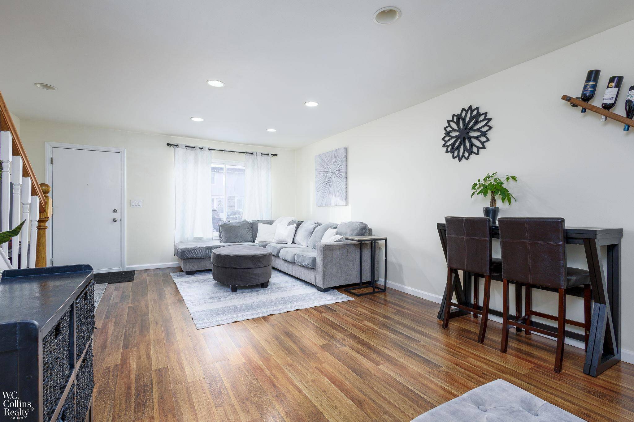 Warren, MI 48092,28212 Universal DR