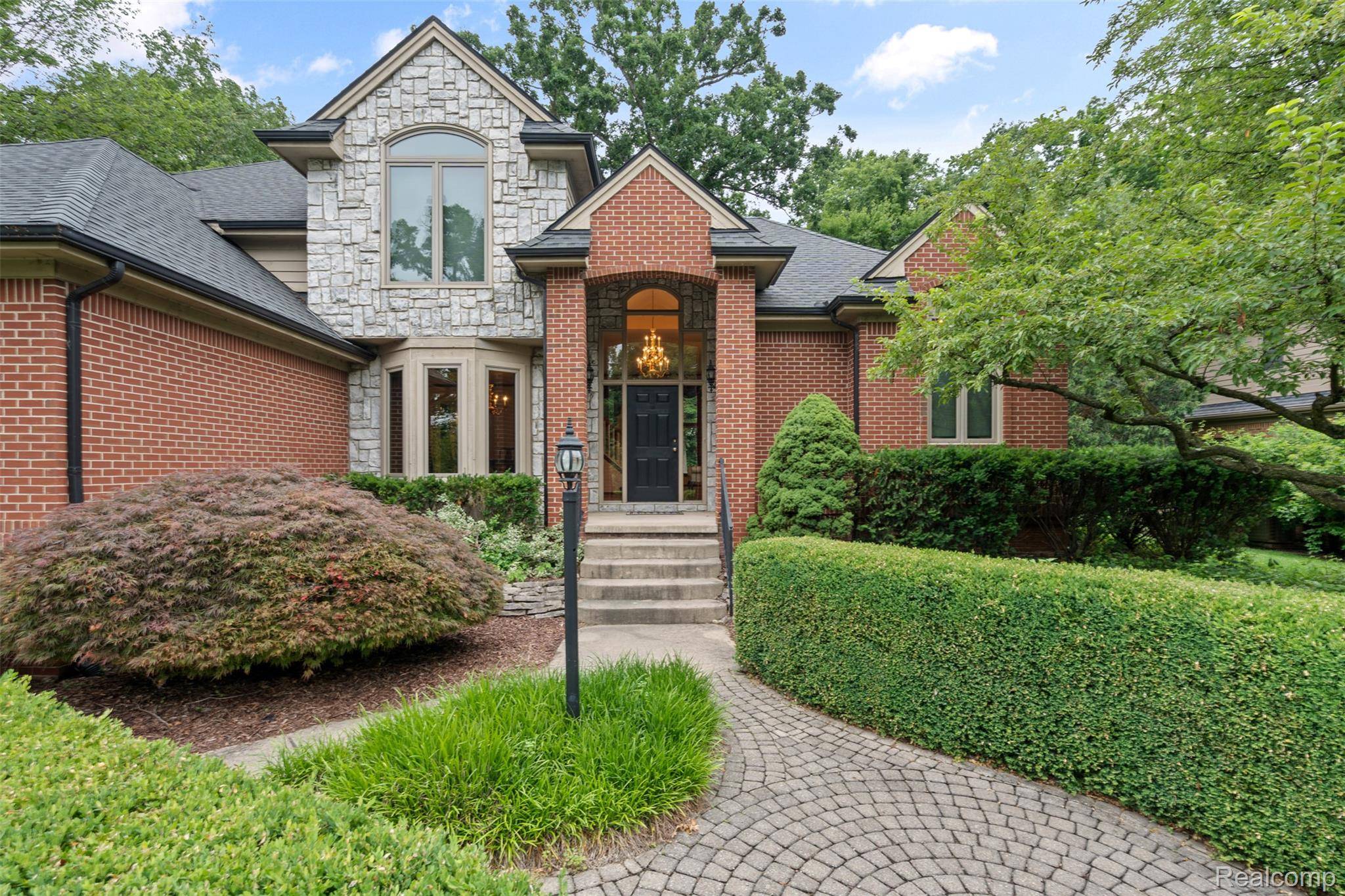 Commerce Twp, MI 48390,260 Forest Crest DR