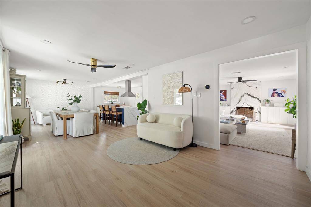 Dallas, TX 75224,905 Tarryall Drive