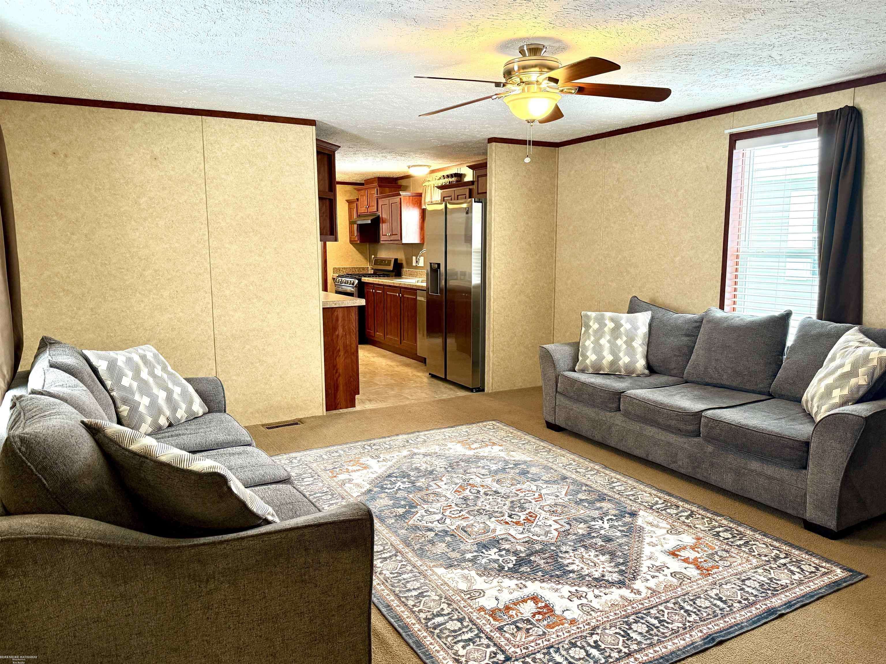 Sterling Heights, MI 48310,4539 Carlton RD