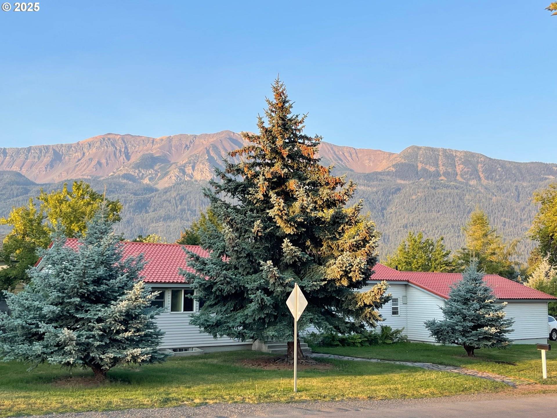 Joseph, OR 97846,100 W 10TH ST