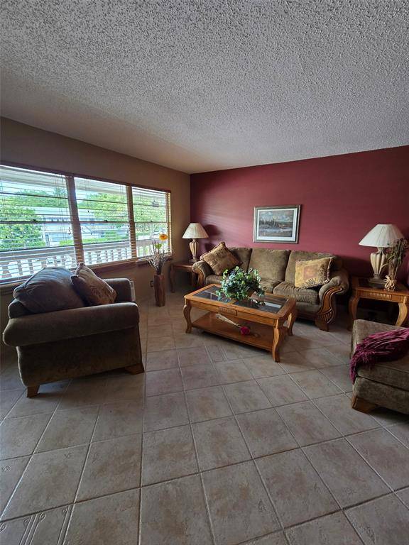 Deerfield Beach, FL 33442,165 Tilford H #165