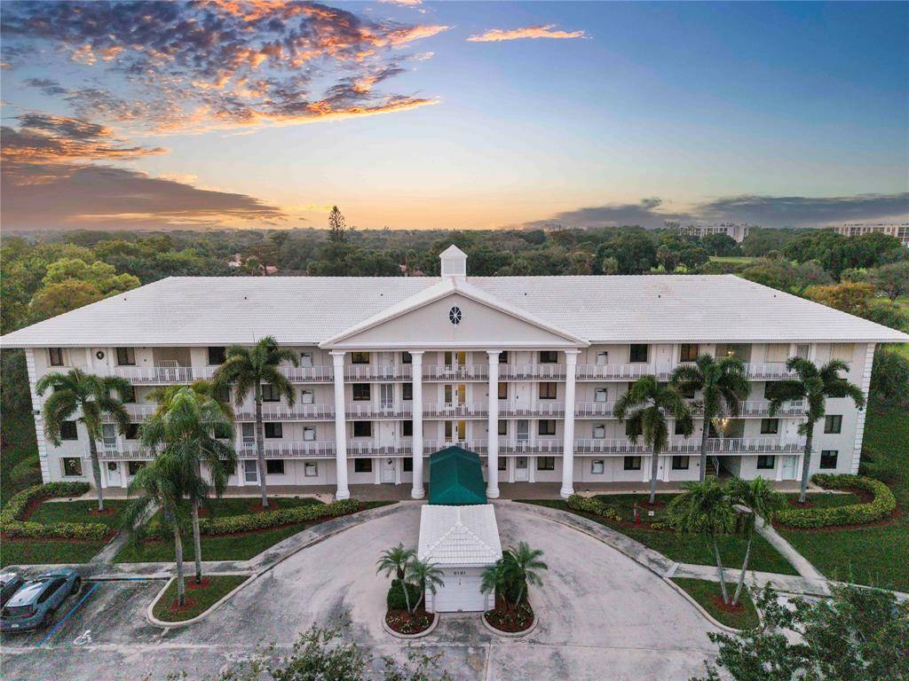 Boca Raton, FL 33433,6181 Balboa Cir #305