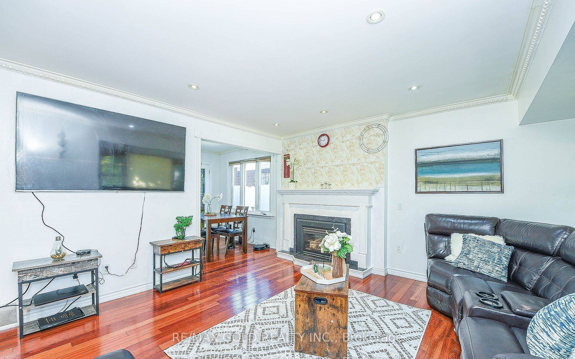 Mississauga, ON L4T 1C3,13 Foster RD