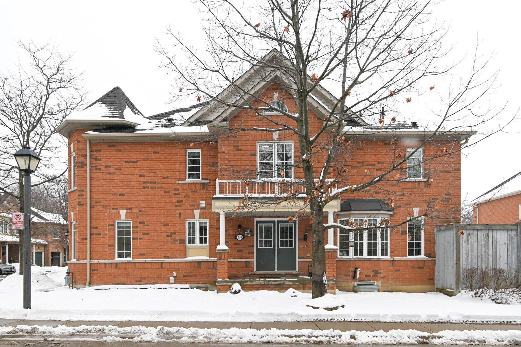 Mississauga, ON L5W 2A1,7360 Zinnia PL #220