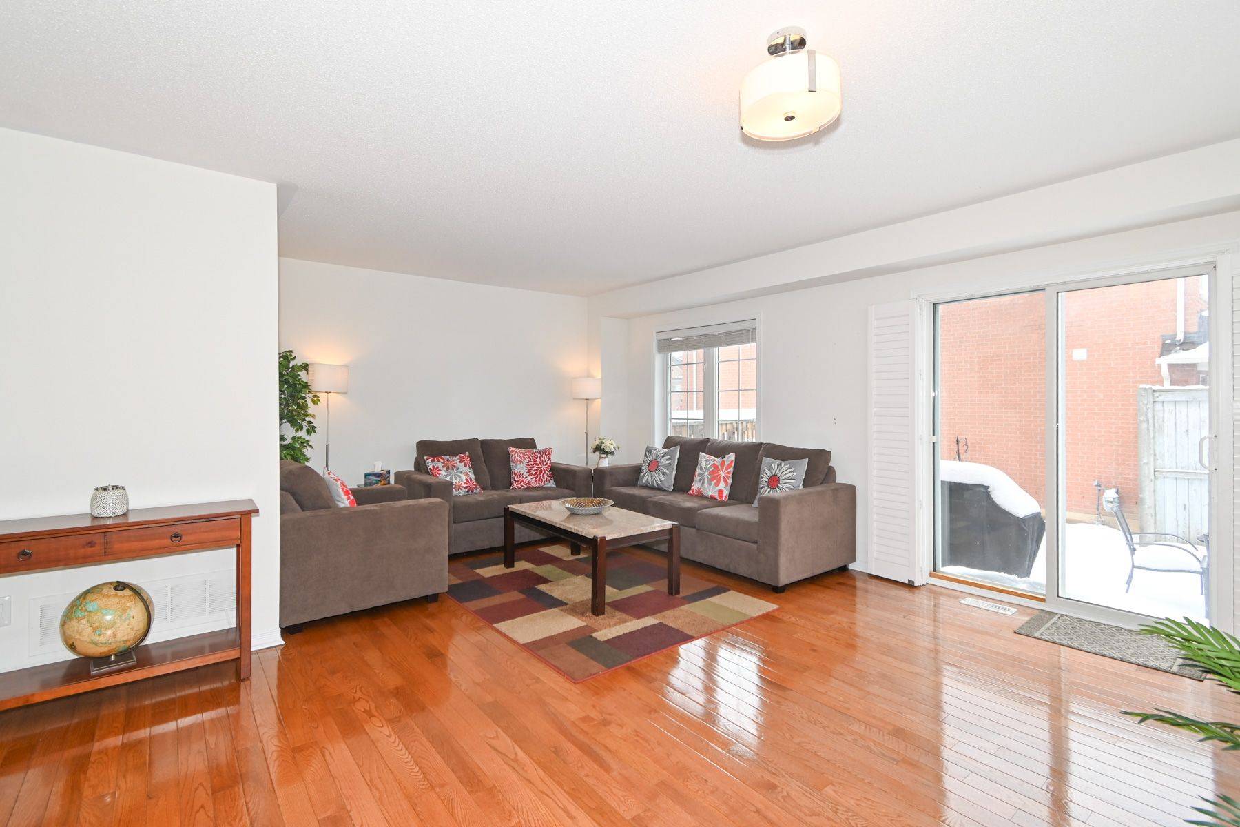 Mississauga, ON L5W 2A1,7360 Zinnia PL #220