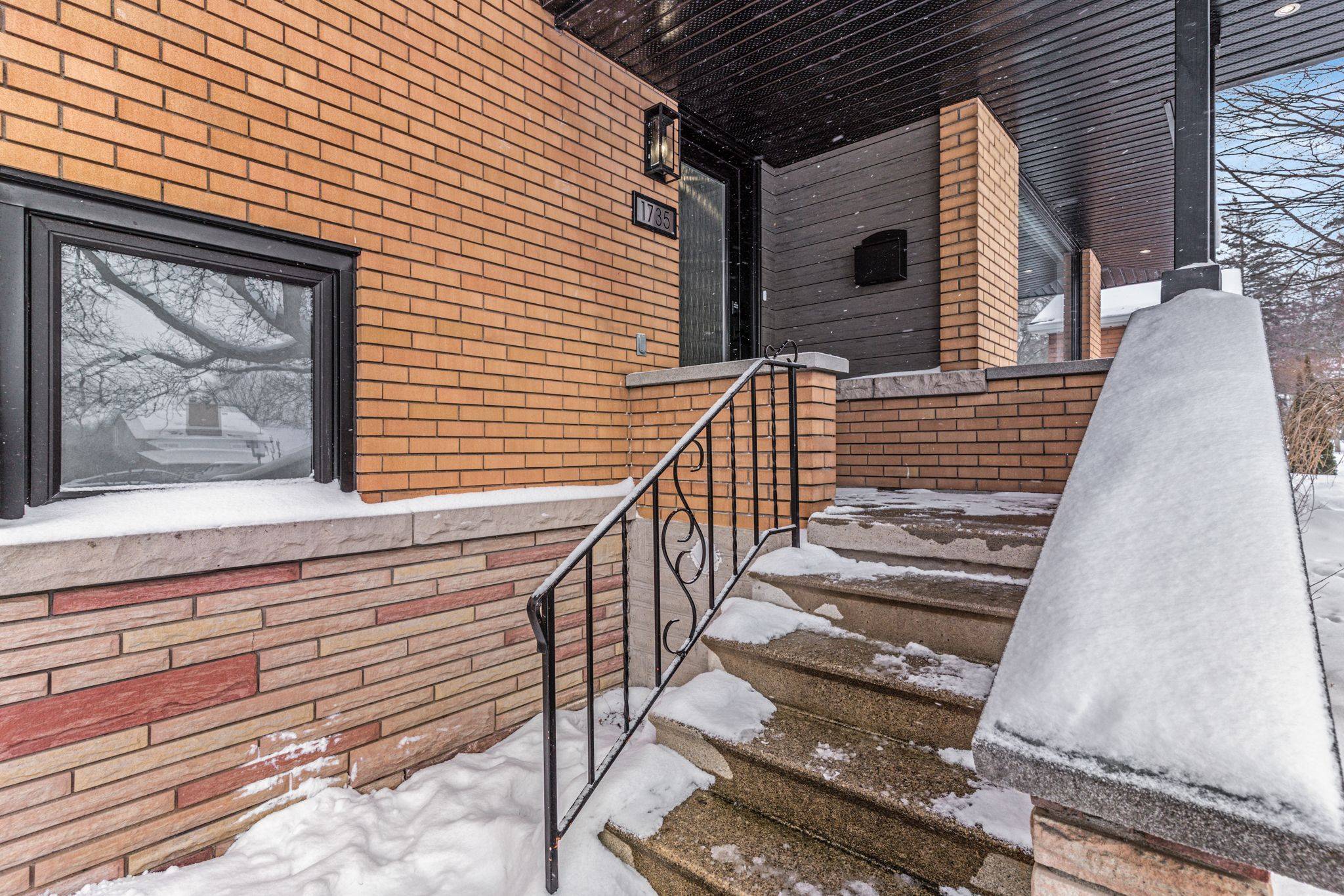 Cambridge, ON N3H 3M3,1735 QUEENSTON RD