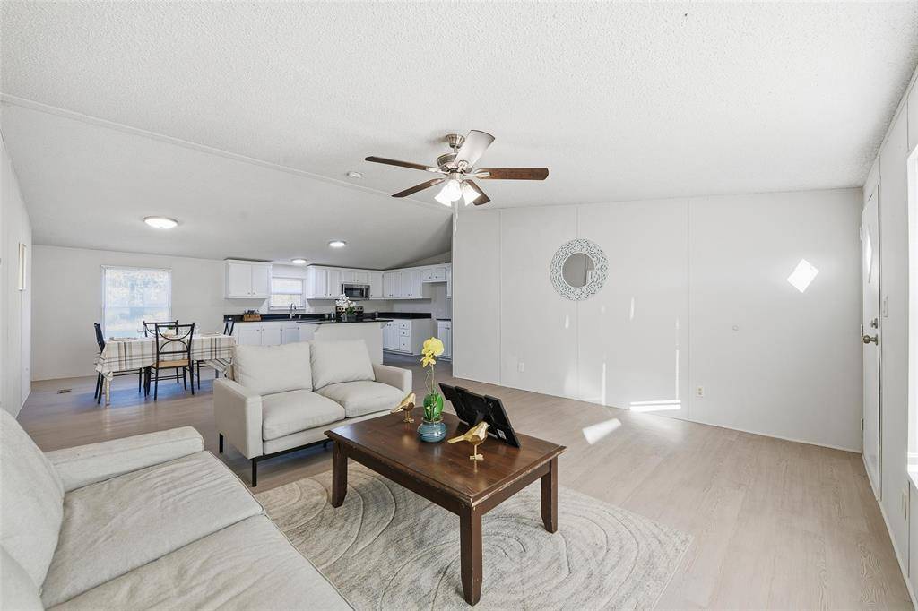 Weatherford, TX 76085,296 Oakley Circle