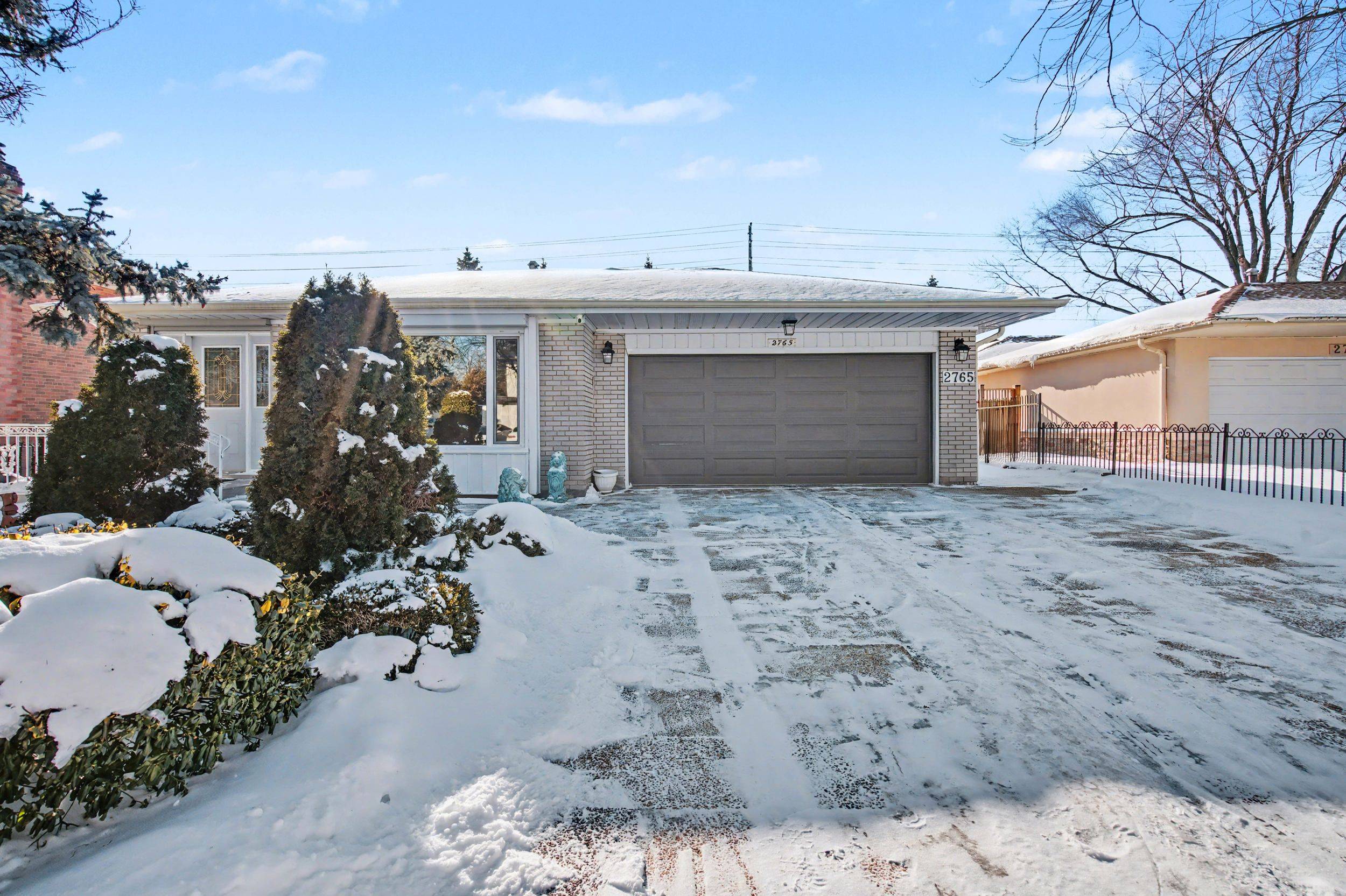 Mississauga, ON L5J 1X8,2765 Bushland CRES