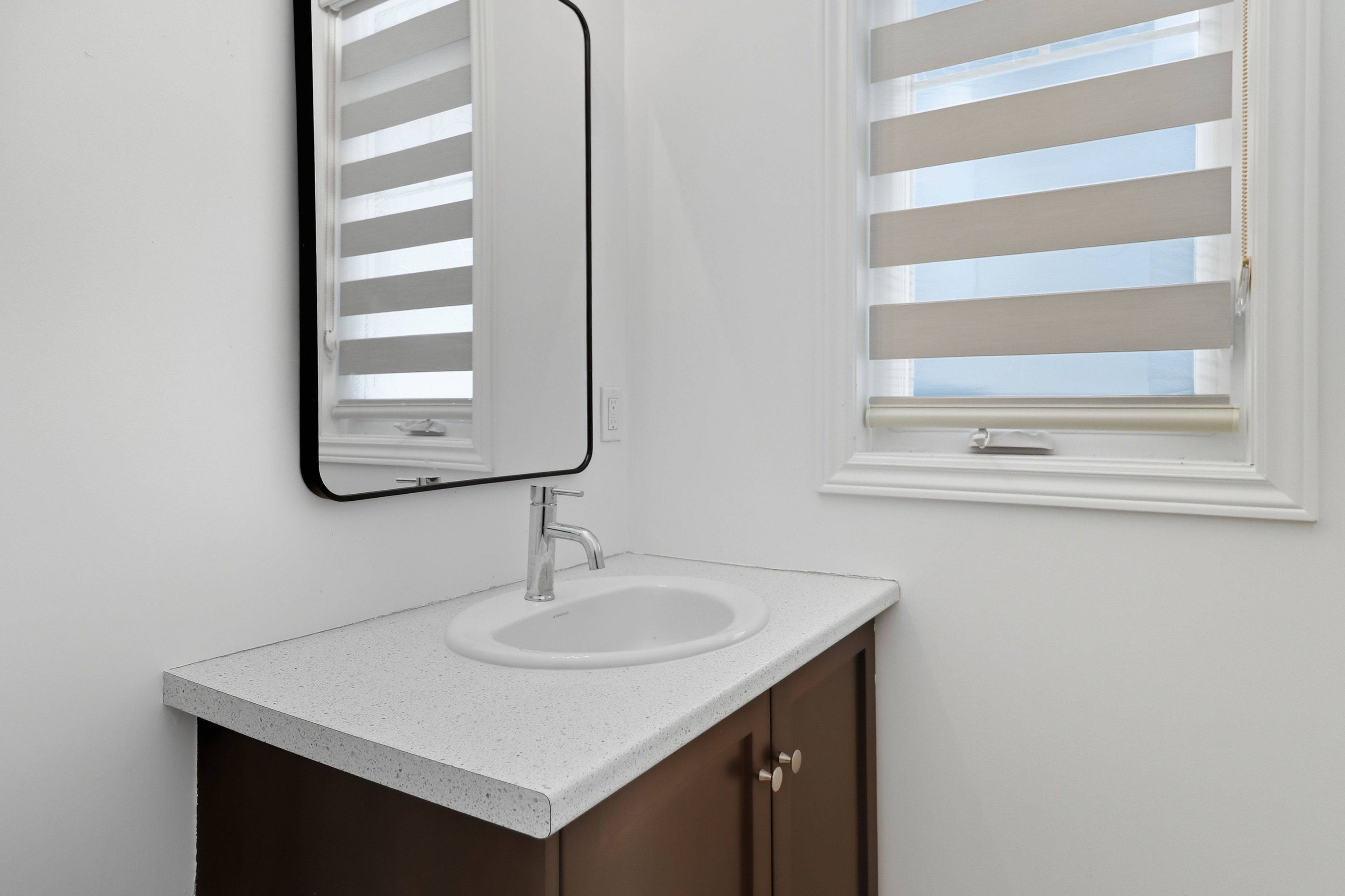 Blue Mountains, ON N0H 1J0,118 Jewel St ST