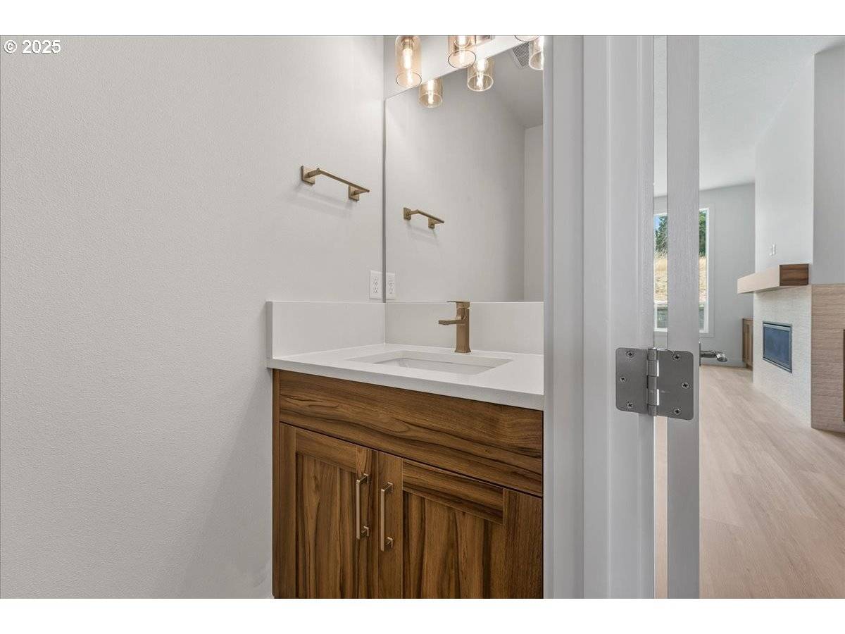 Vancouver, WA 98686,16807 NE 38TH AVE