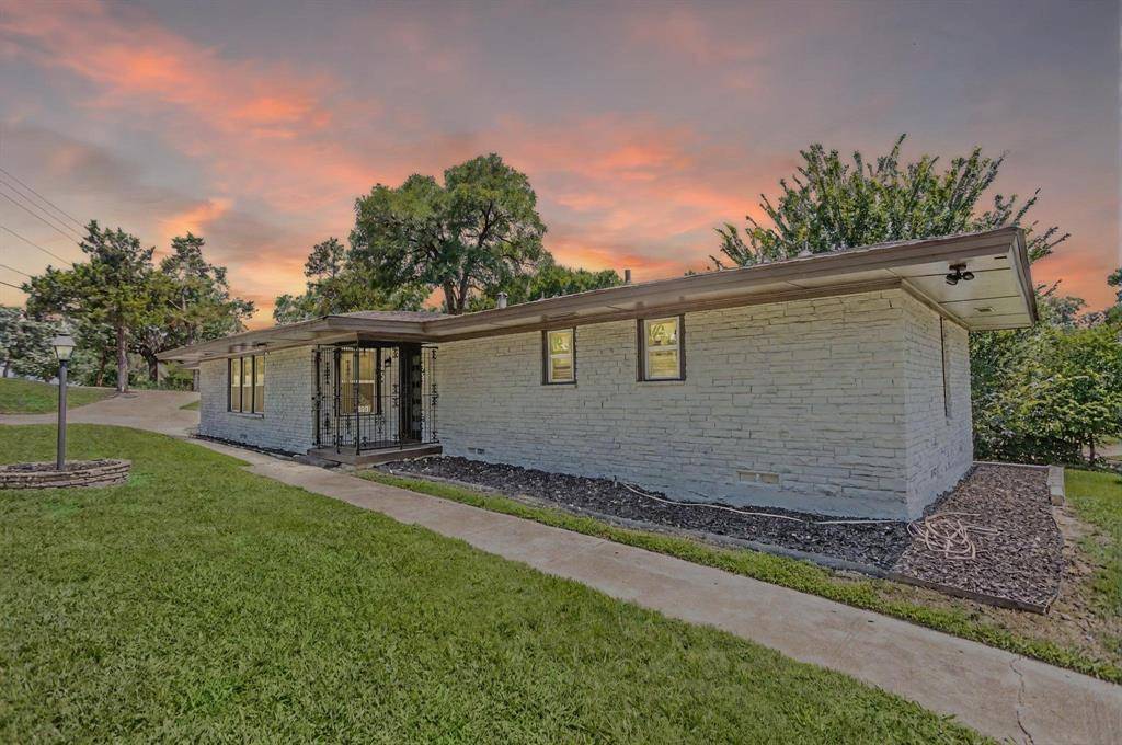 Dallas, TX 75216,2207 Van Cleave Drive