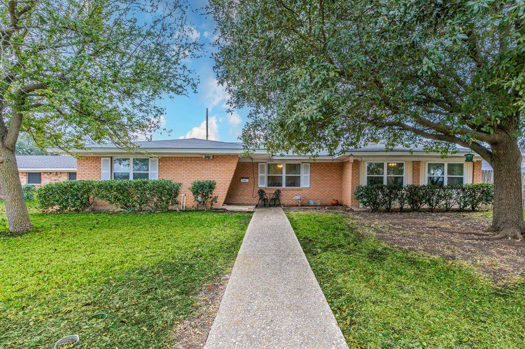 Waco, TX 76710,1704 Mountainview Drive