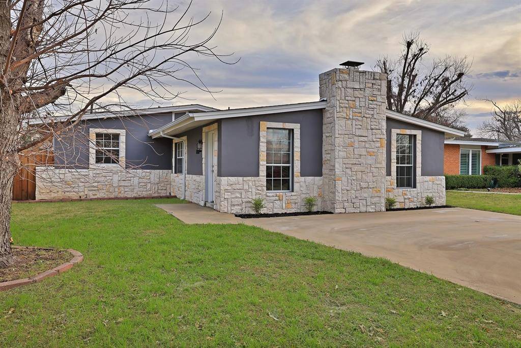 Dallas, TX 75229,3046 Rotan Lane