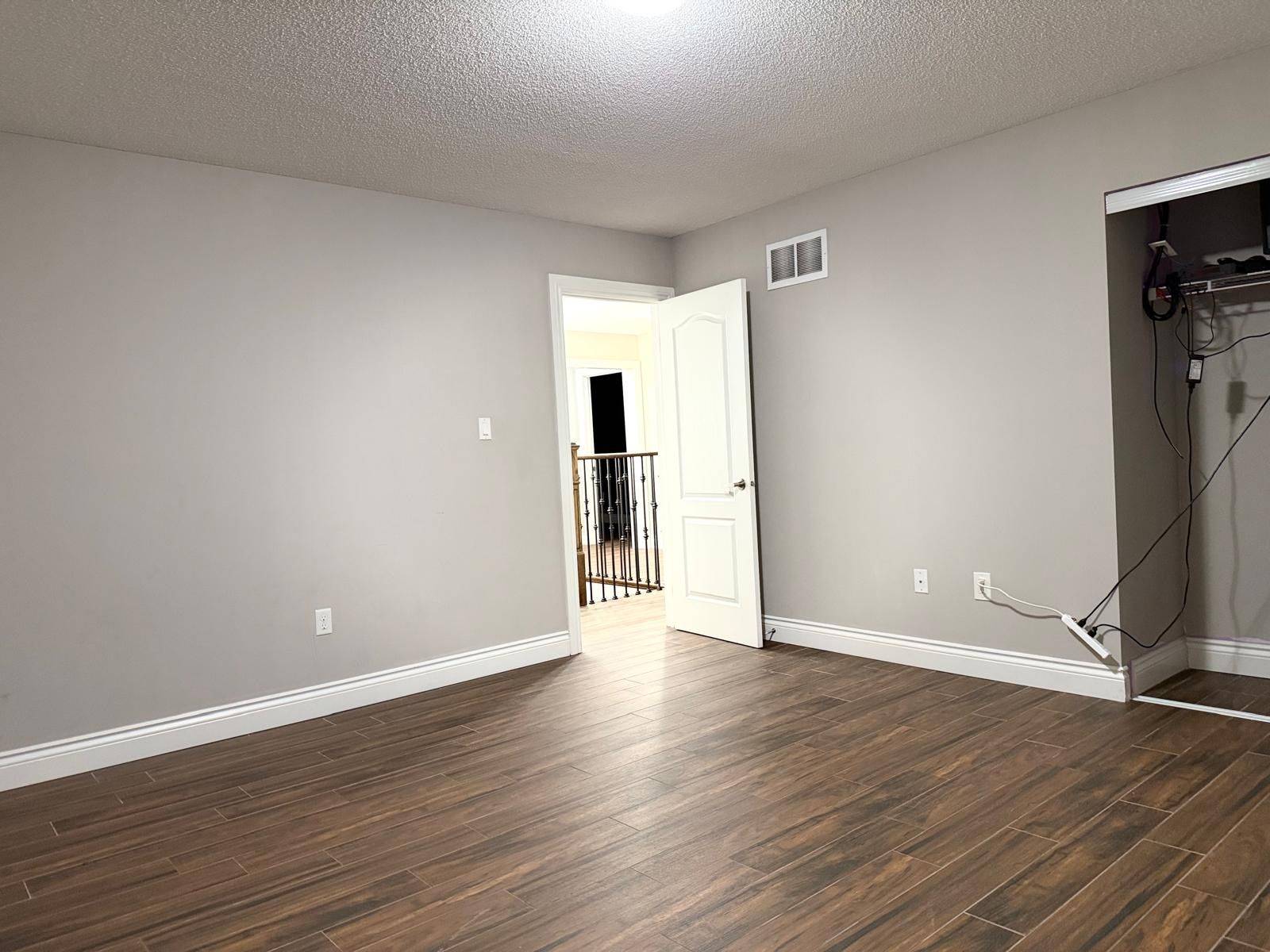 Innisfil, ON L9S 0H8,1417 Sheldon ST #MAIN