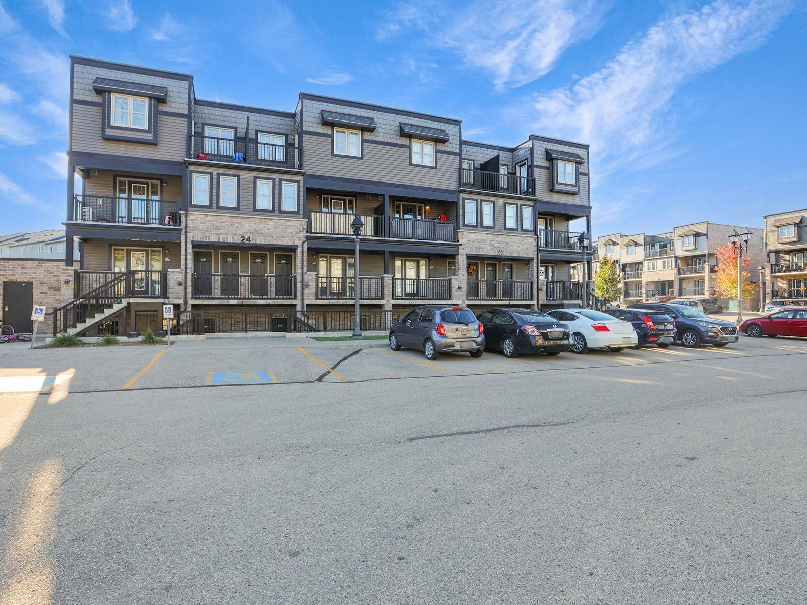 Kitchener, ON N2E 0G7,1989 Ottawa ST S #23G