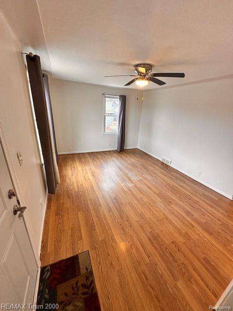 Dearborn Heights, MI 48125,25626 NOTRE DAME ST