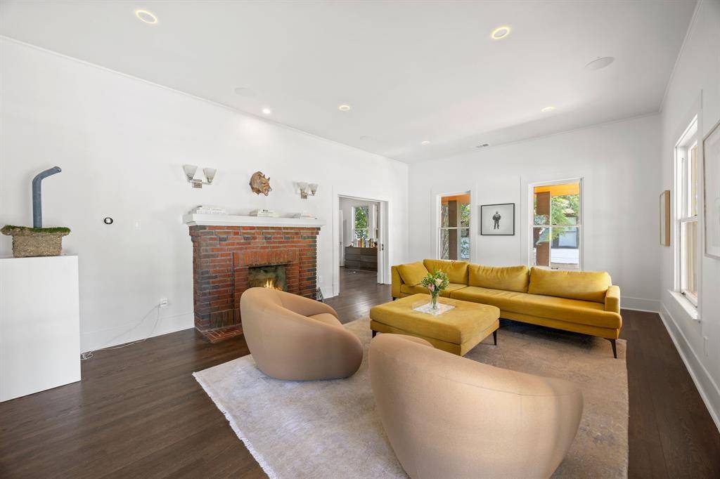 Dallas, TX 75208,732 Haines Avenue