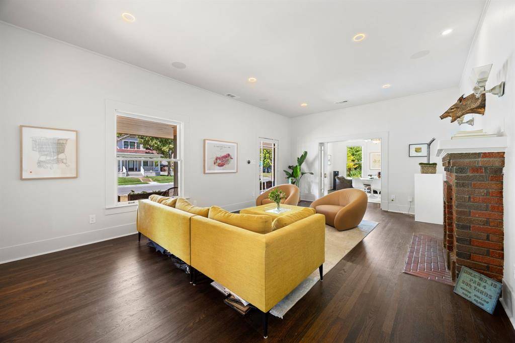 Dallas, TX 75208,732 Haines Avenue