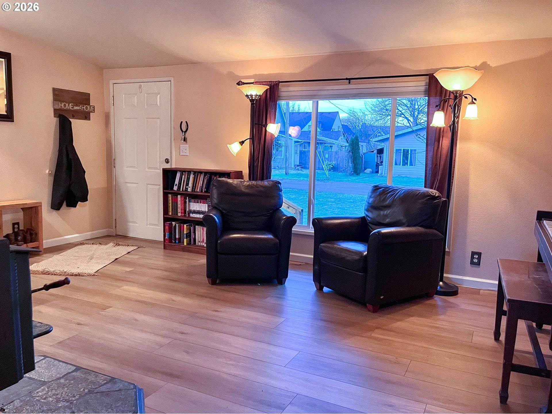 Carlton, OR 97111,240 W JEFFERSON ST