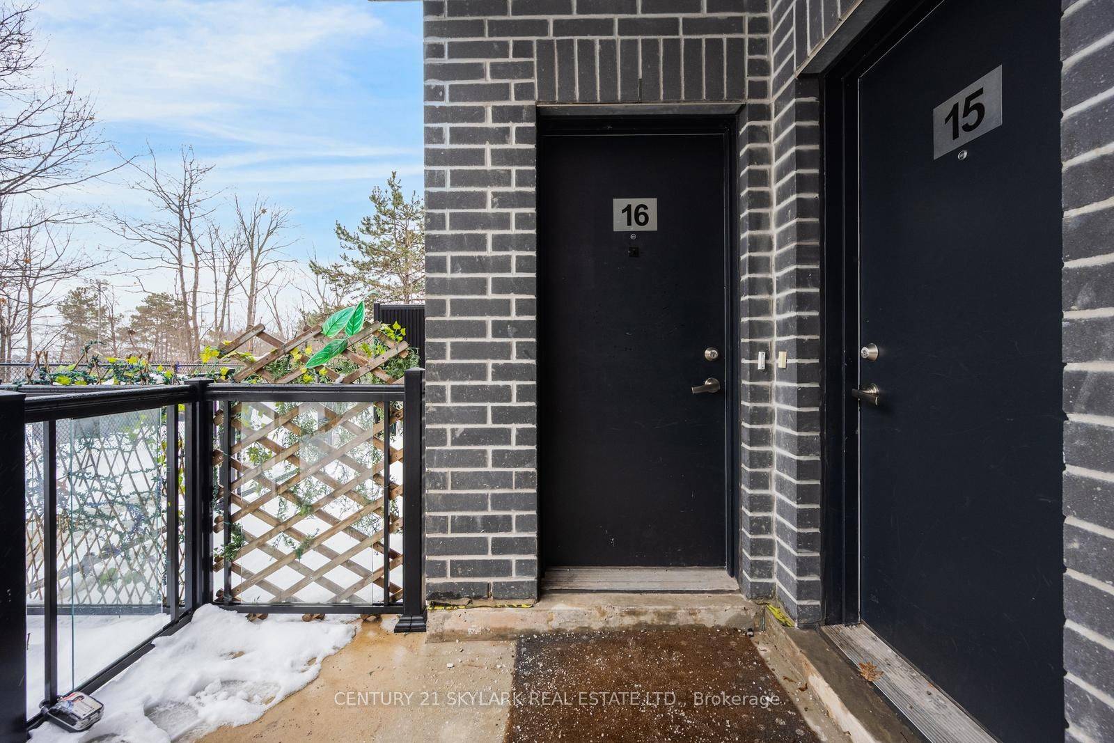 Mississauga, ON L5L 0B8,3483 Widdecombe WAY #16